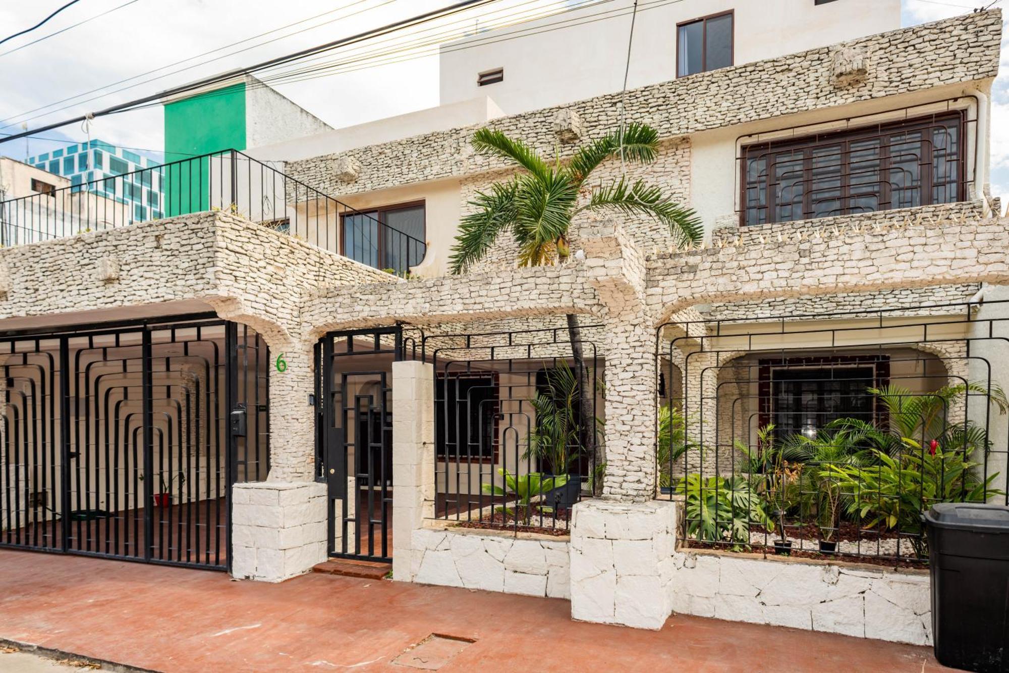 Vica Guest House Con Piscina En La Entrada De La Zona Hotelera Cancún Zewnętrze zdjęcie